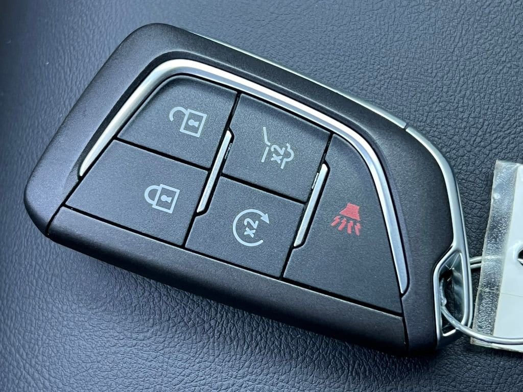 2025 Cadillac OPTIQ Sport 1 - Photo 27
