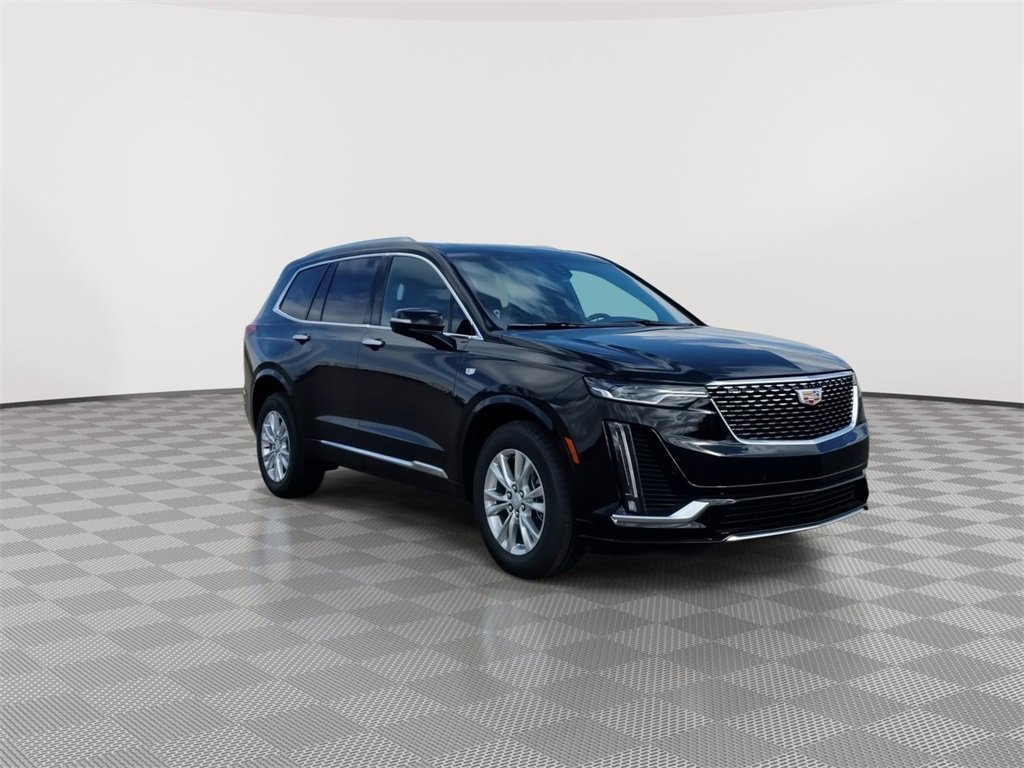2025 Cadillac XT6 Luxury photo 2