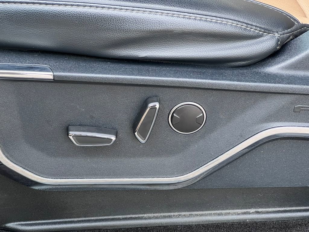 2021 Ford F-150 Lariat - Photo 17