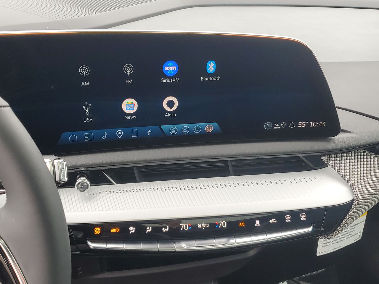 2025 Cadillac OPTIQ Sport 1 - Photo 57