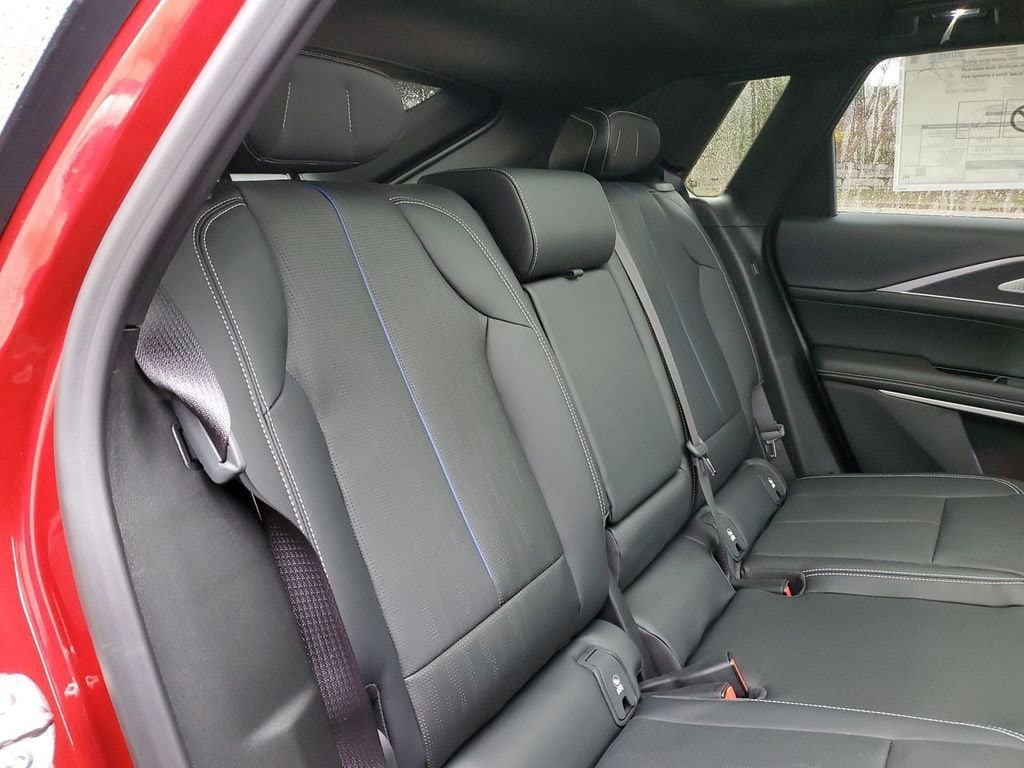 2025 Cadillac LYRIQ Sport 3 - Photo 28