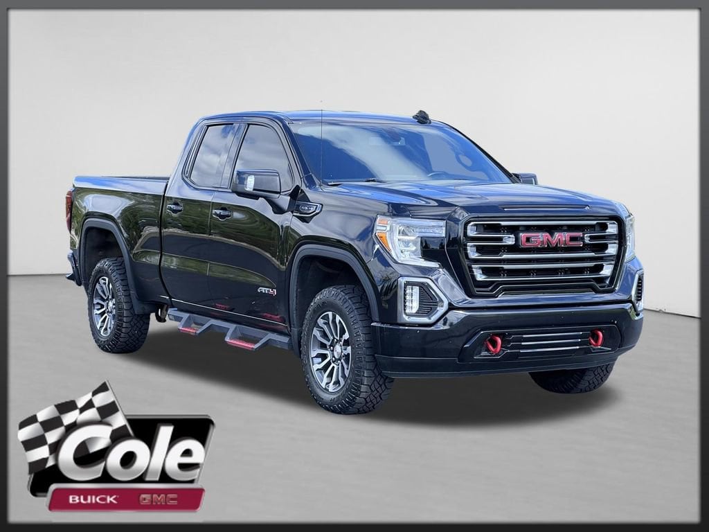 2019 GMC Sierra 4WD Double Cab Standard Box AT4's photo