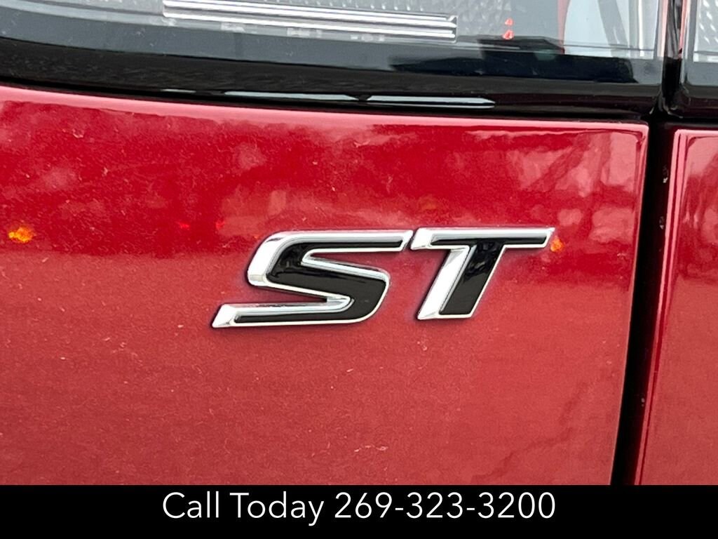 Used 2023 Buick Envision Preferred SUV