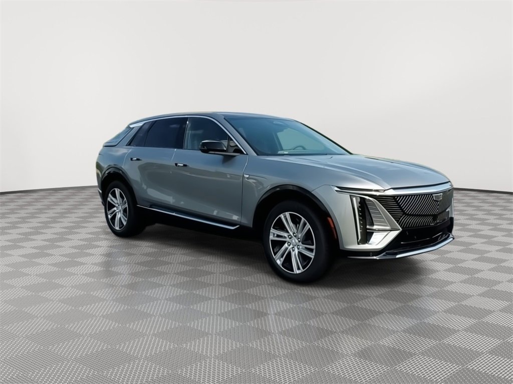 2024 Cadillac Lyriq Tech photo 2