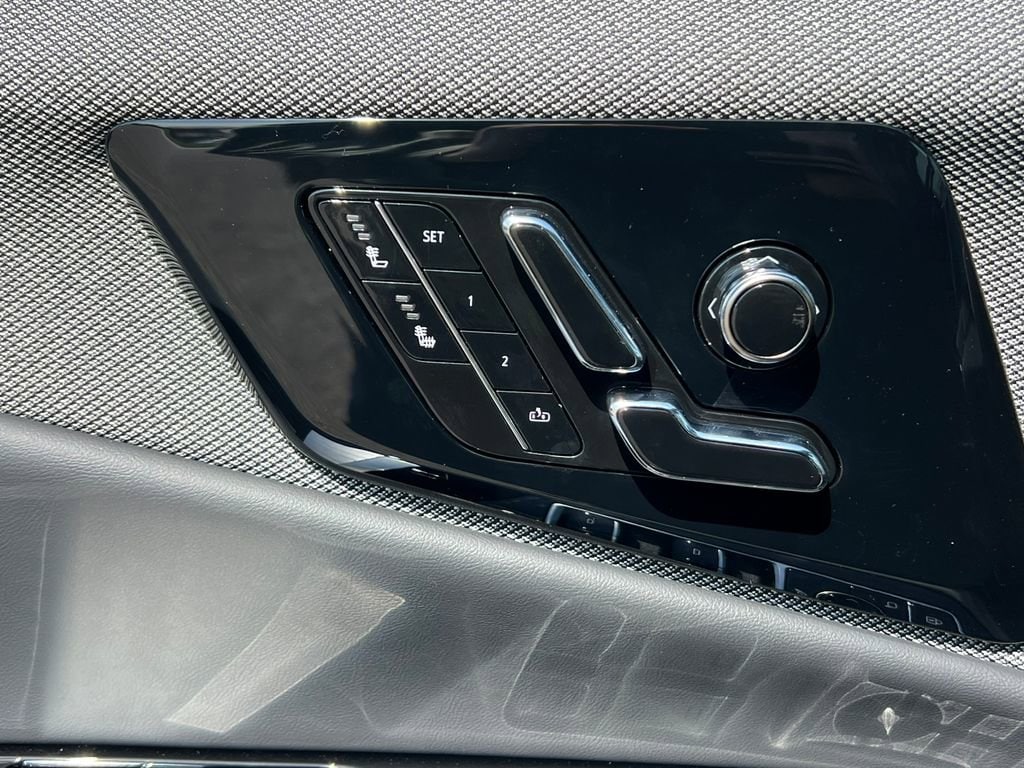 2025 Cadillac OPTIQ Sport 1 - Photo 15