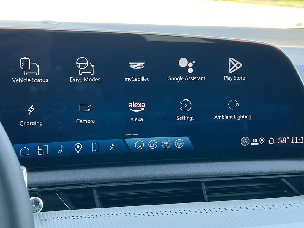 2025 Cadillac OPTIQ Sport 1 - Photo 21