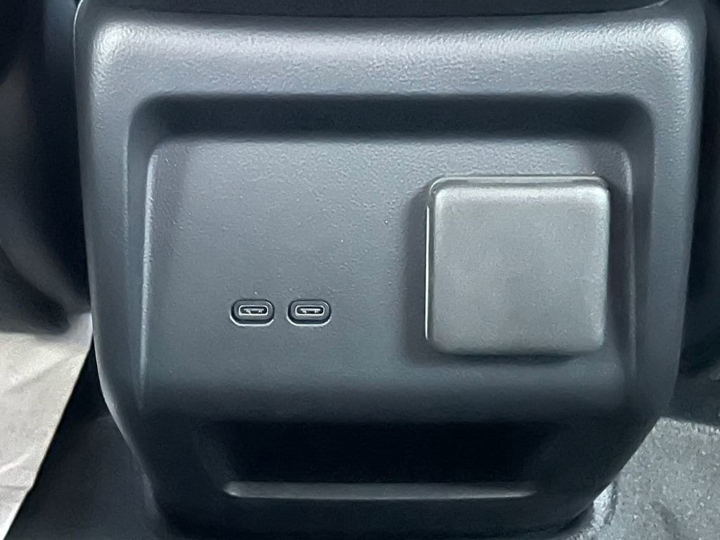 2025 Cadillac OPTIQ Sport 1 - Photo 29