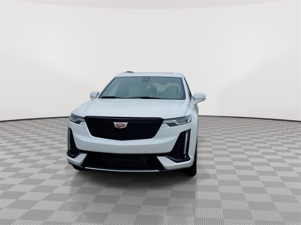 2025 Cadillac XT6 Sport photo 3