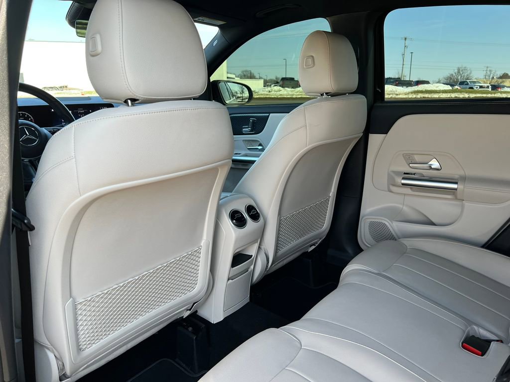 2025 Mercedes-Benz GLA GLA250 - Photo 33