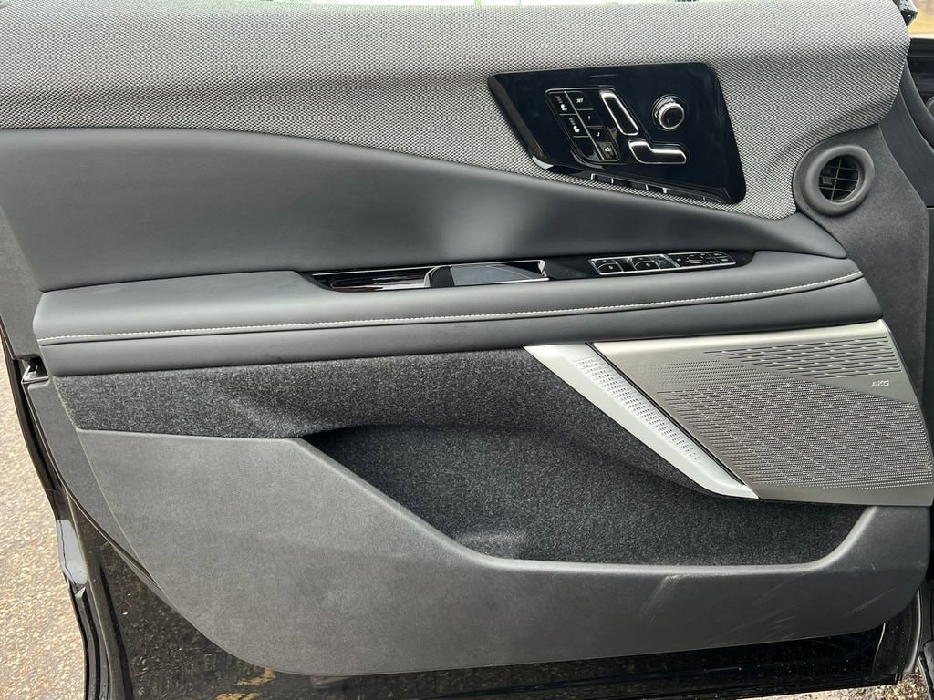 2026 Cadillac OPTIQ Sport - Photo 12