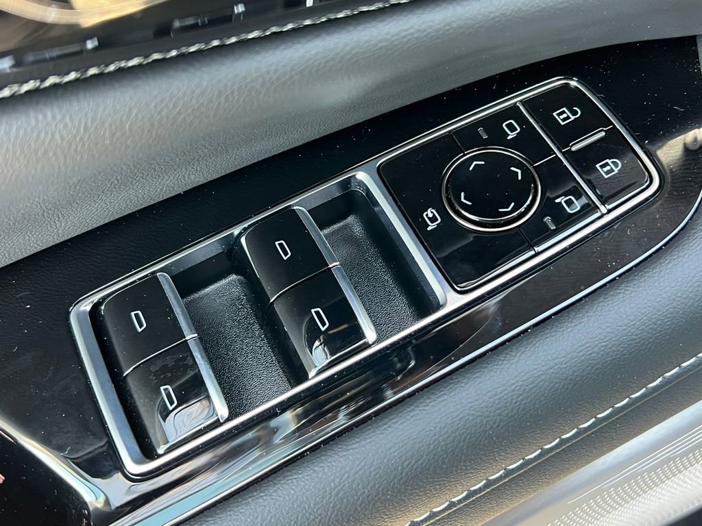 2025 Cadillac OPTIQ Sport 1 - Photo 14