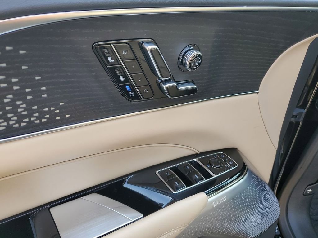 2026 Cadillac LYRIQ V Premium - Photo 25