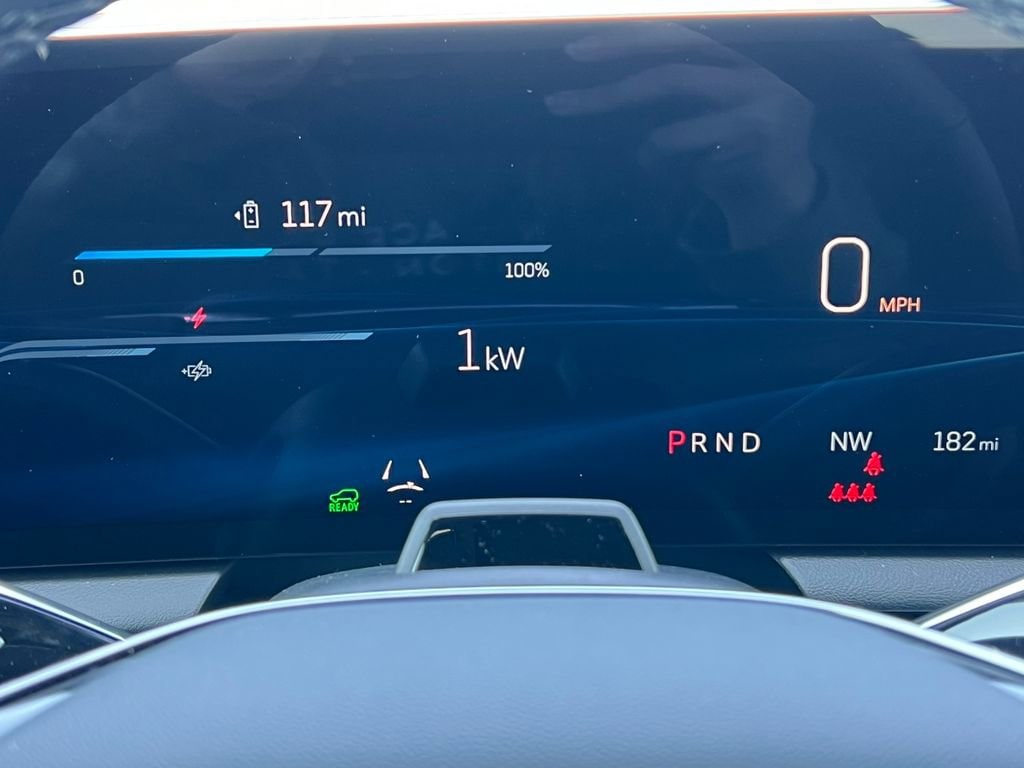2025 Cadillac OPTIQ Sport 1 - Photo 18