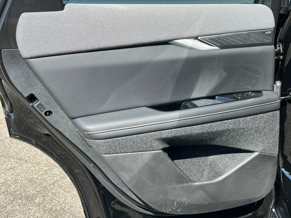 2025 Cadillac OPTIQ Sport 1 - Photo 31