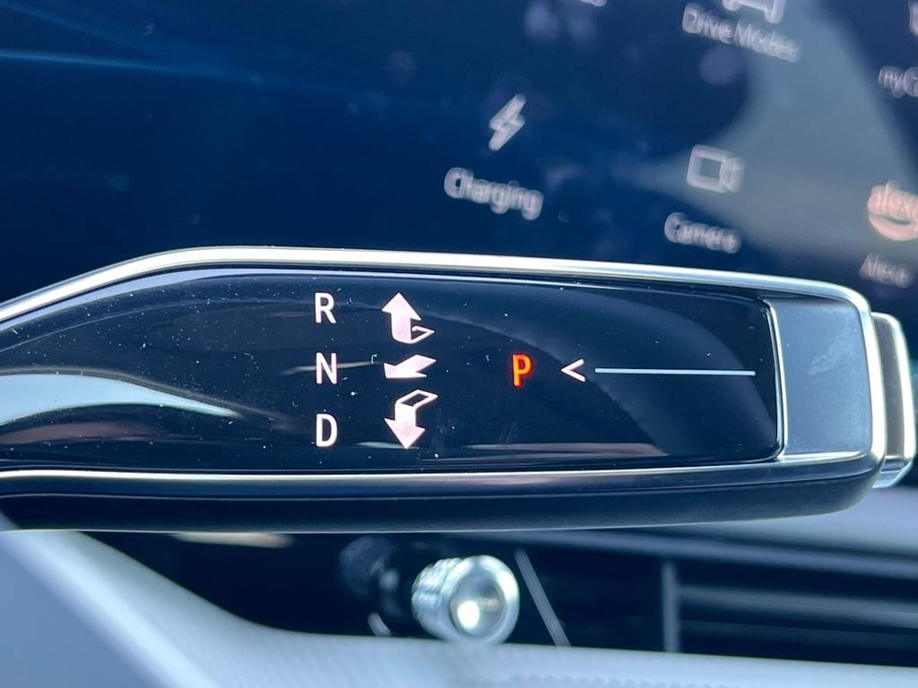 2025 Cadillac OPTIQ Sport 1 - Photo 26