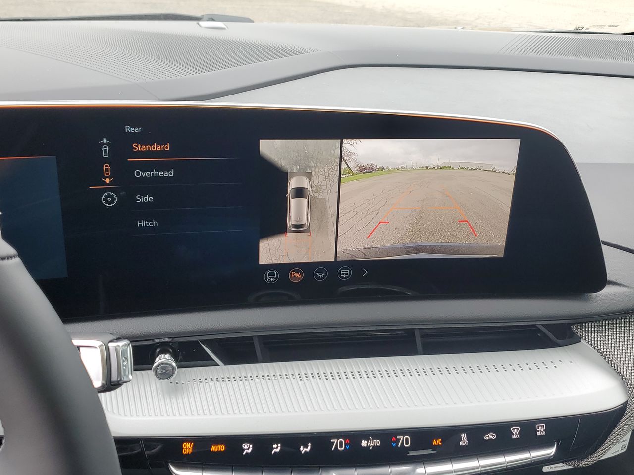 2025 Cadillac OPTIQ Sport 1 - Photo 59