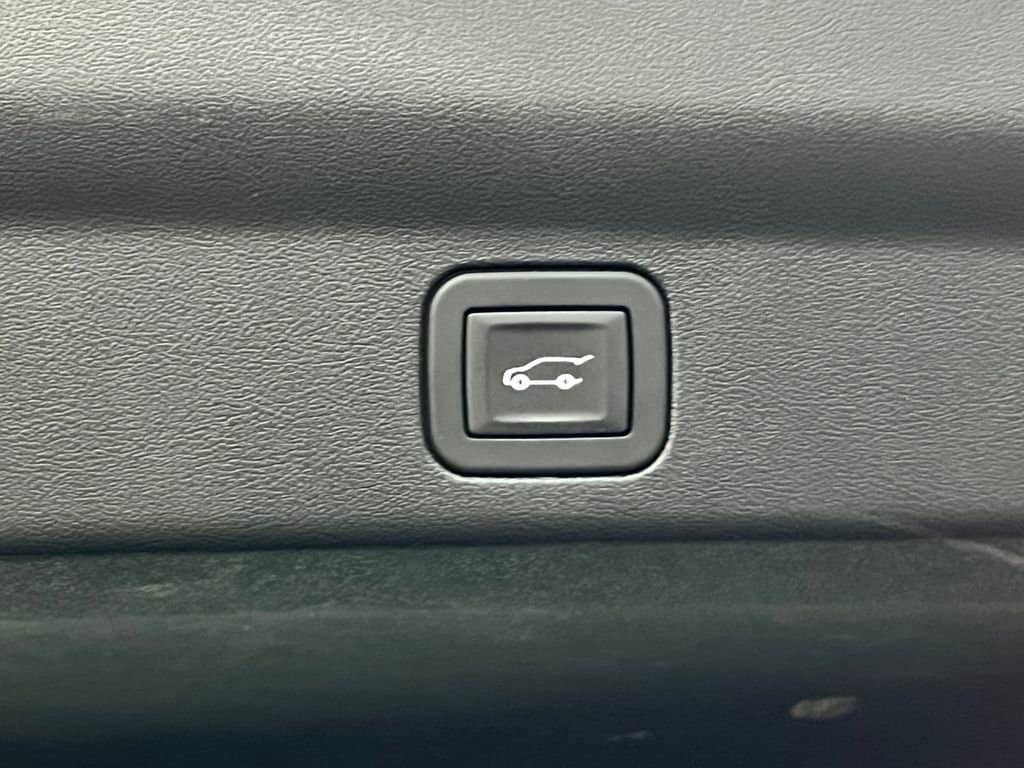 2025 Cadillac Escalade IQ Sport 1 - Photo 39
