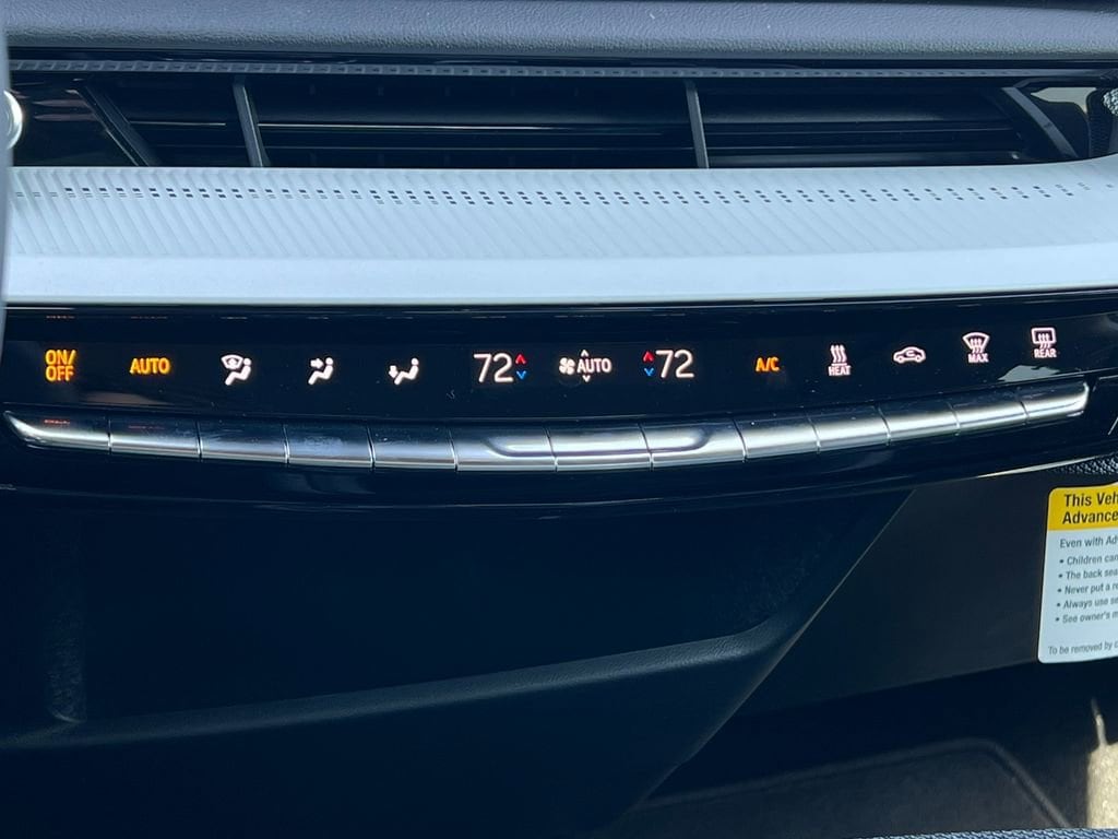 2025 Cadillac OPTIQ Sport 1 - Photo 24