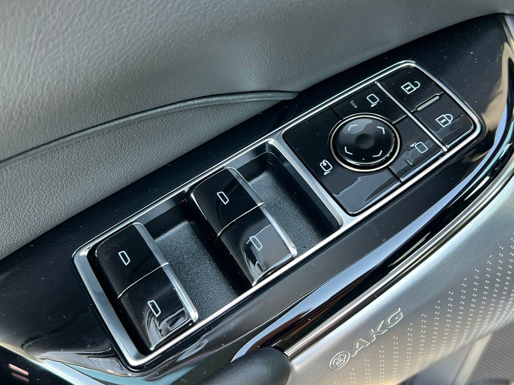 2026 Cadillac LYRIQ V - Photo 15