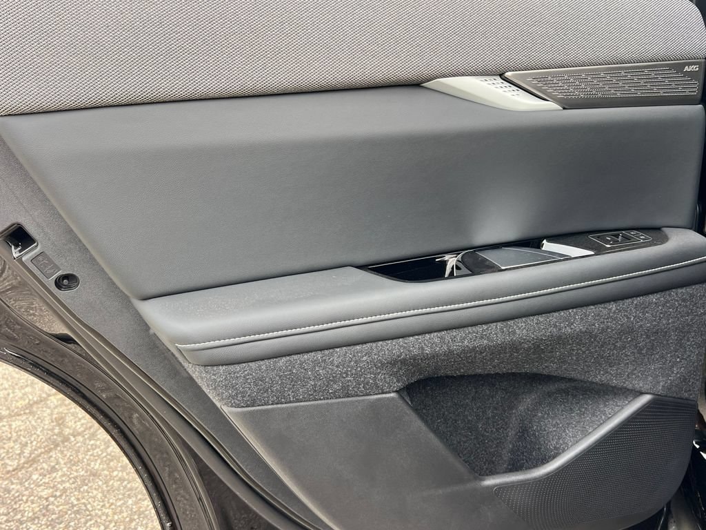 2027 Cadillac OPTIQ Premium Sport - Photo 27