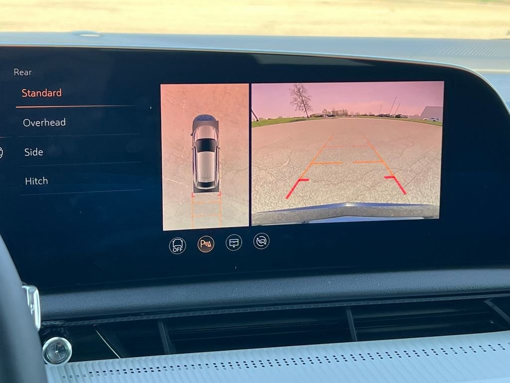 2025 Cadillac OPTIQ Sport 1 - Photo 23