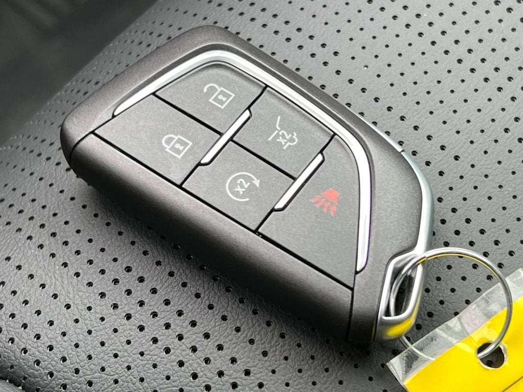 2027 Cadillac OPTIQ Premium Sport - Photo 24