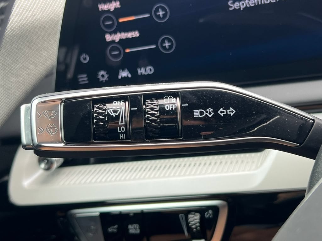 2027 Cadillac OPTIQ Premium Sport - Photo 14