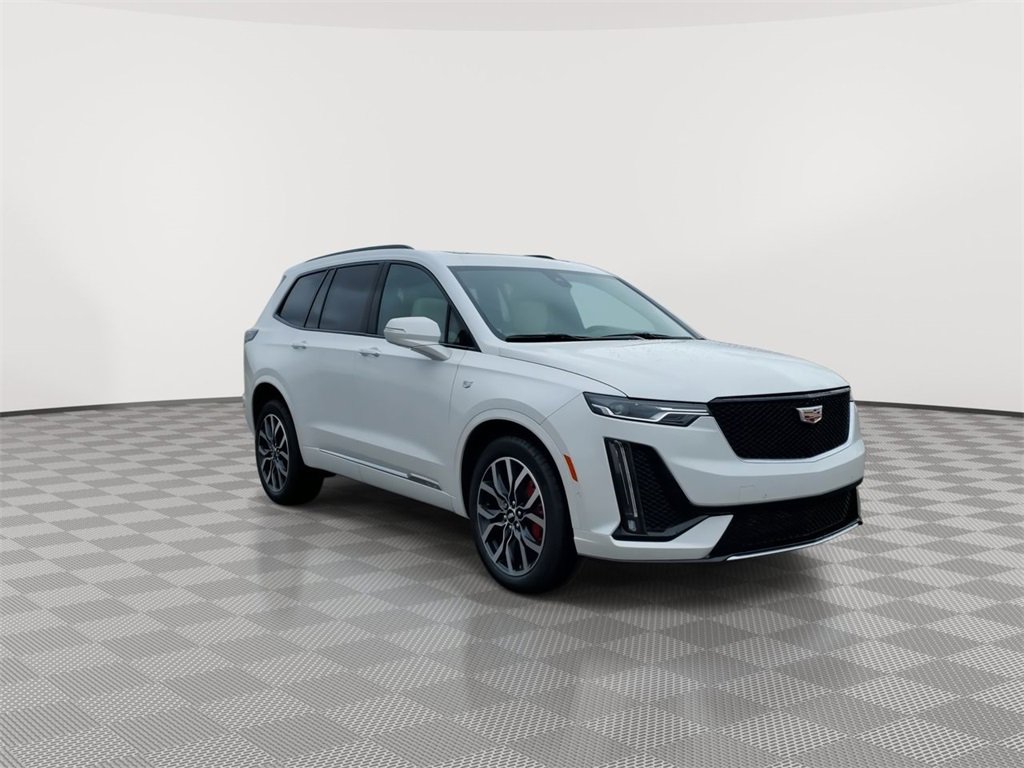 2025 Cadillac XT6 Sport photo 2