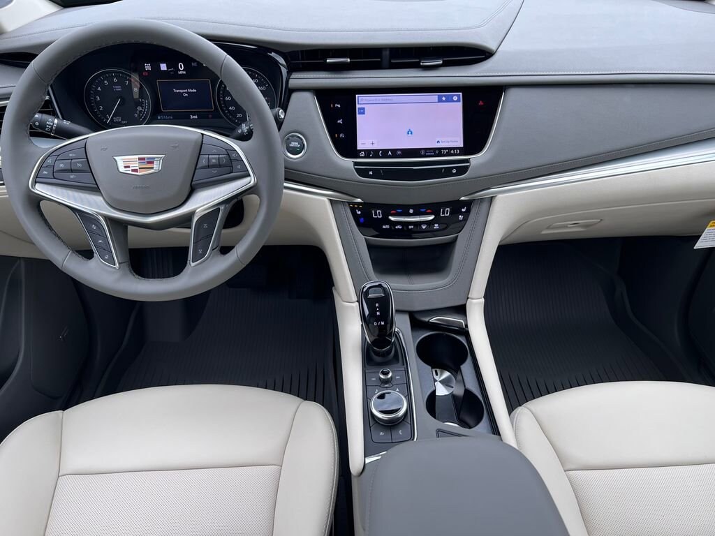 New 2026 CADILLAC XT5 Premium Luxury SUV