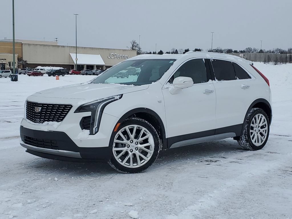 2022 CADILLAC XT4 SUV 