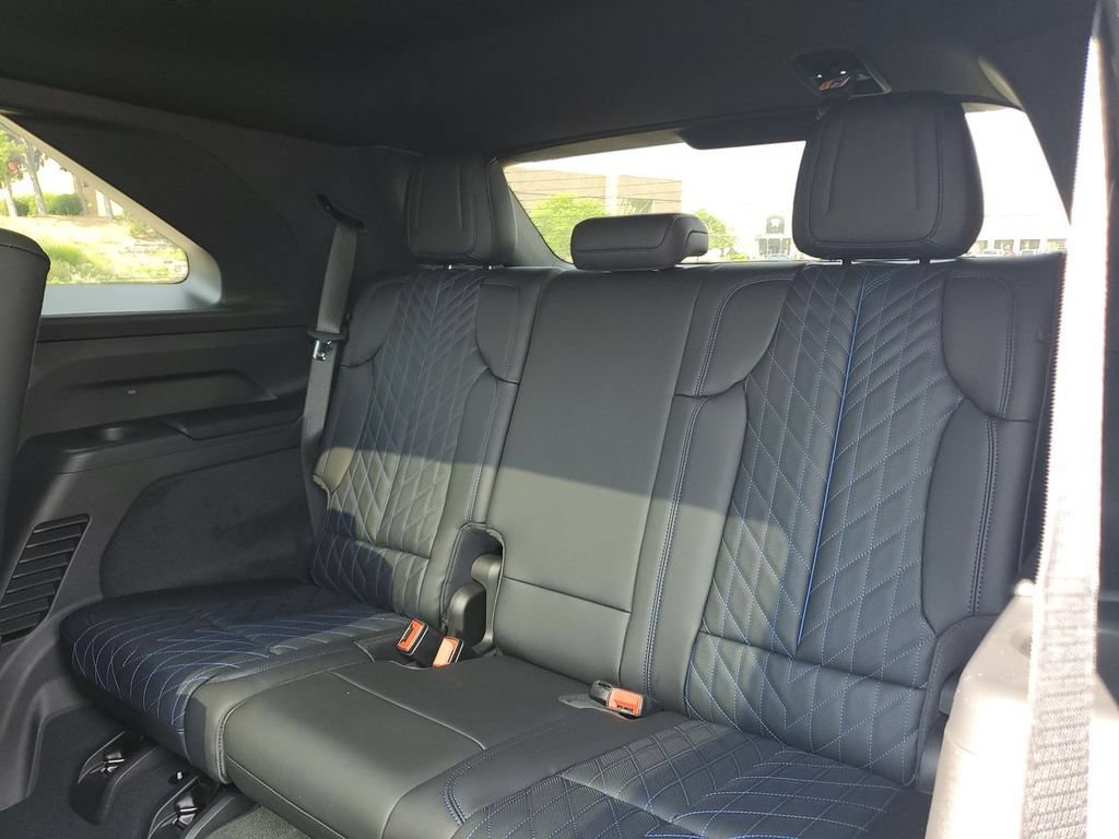 2026 Cadillac Escalade IQ Sport - Photo 25