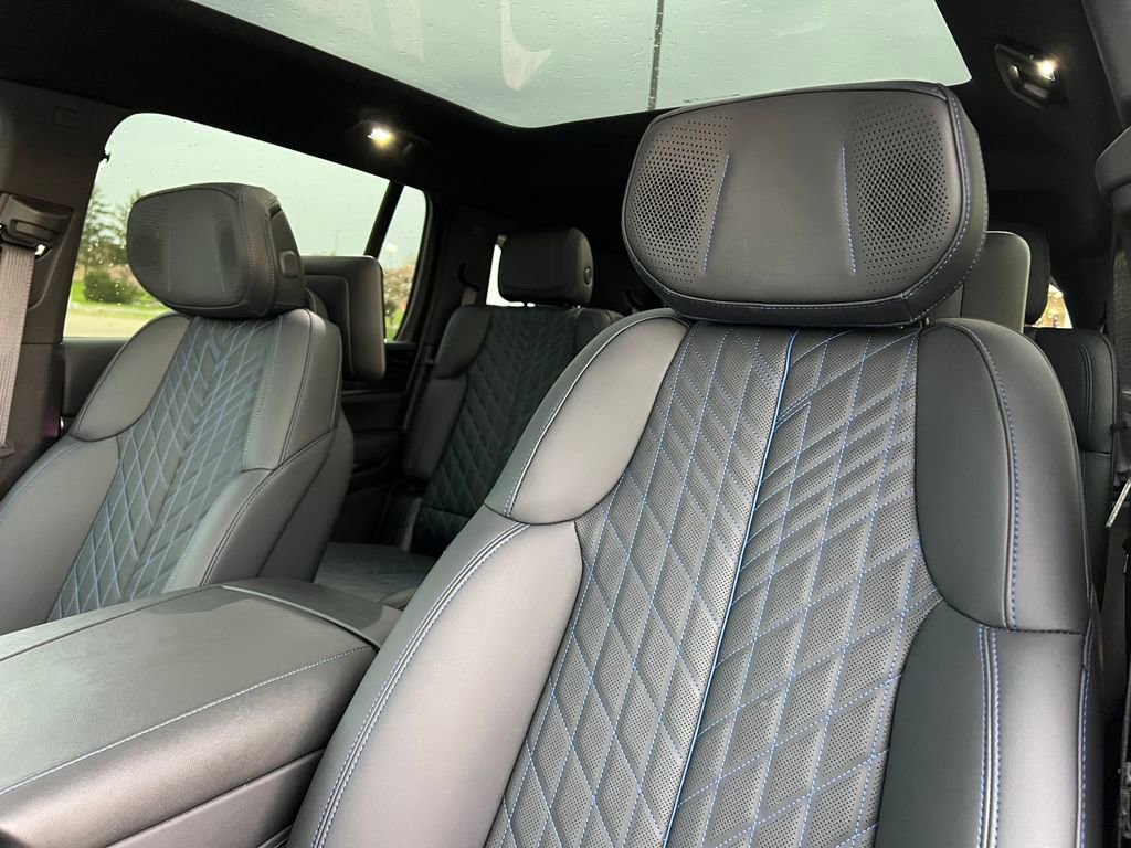 2025 Cadillac Escalade IQ Sport 1 - Photo 12