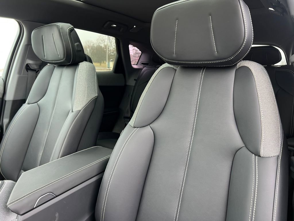 2026 Cadillac OPTIQ Sport - Photo 10