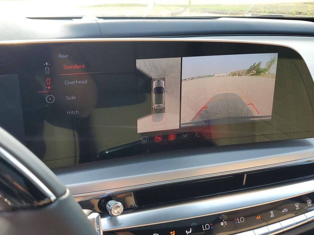 2026 Cadillac LYRIQ V Premium - Photo 17
