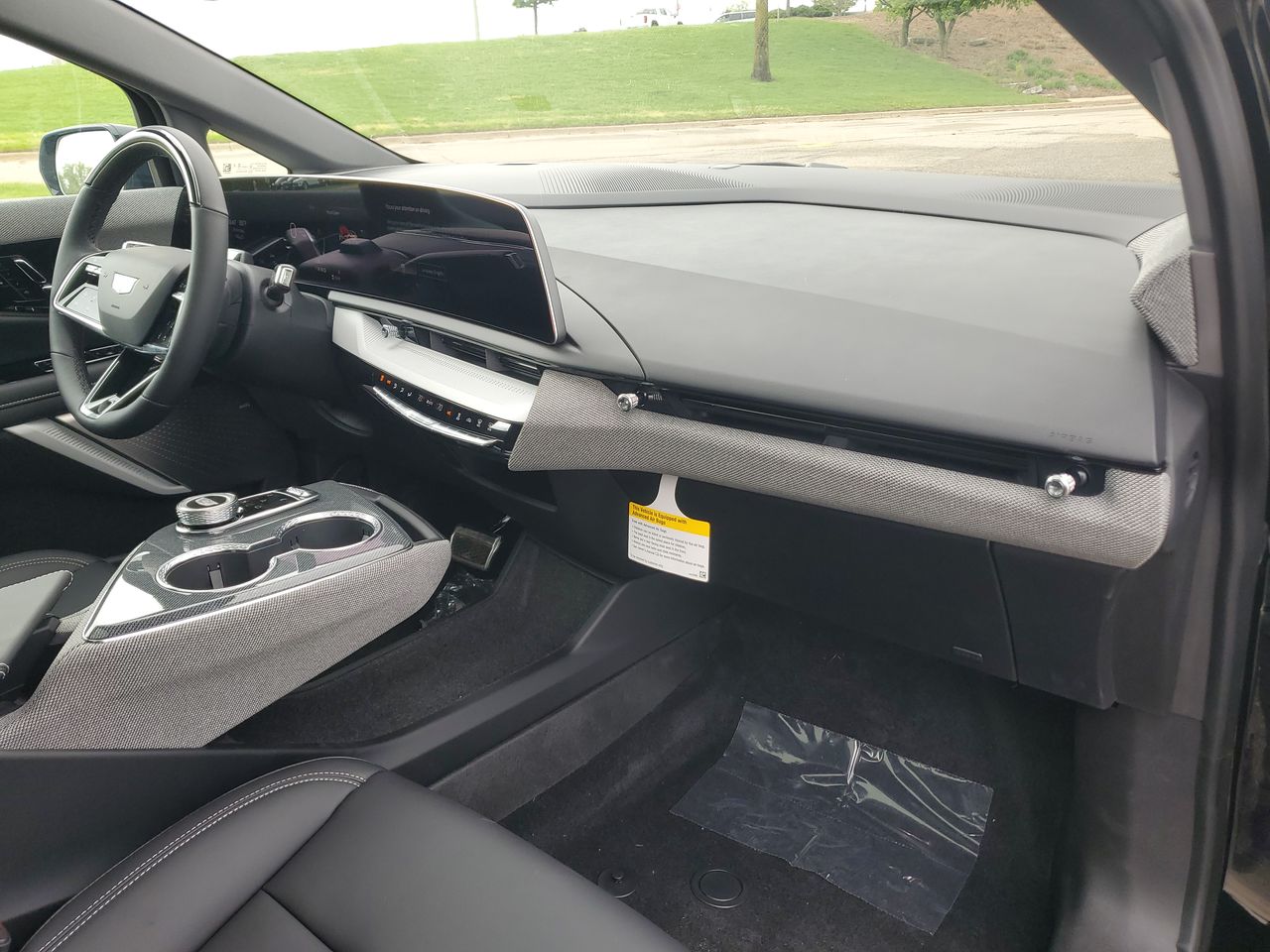 2025 Cadillac OPTIQ Sport 1 - Photo 73