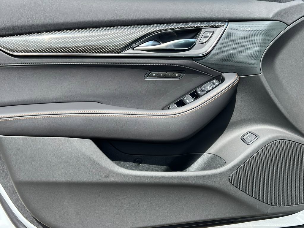 2026 Cadillac CT5 V-Series - Photo 15