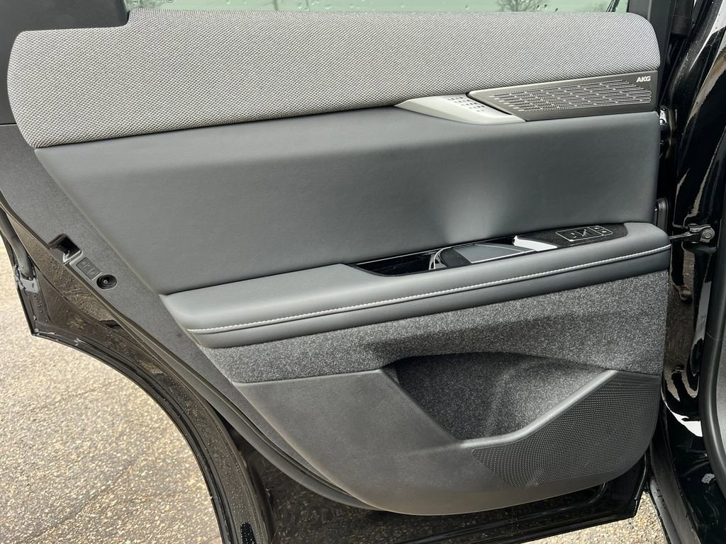 2026 Cadillac OPTIQ Sport - Photo 31
