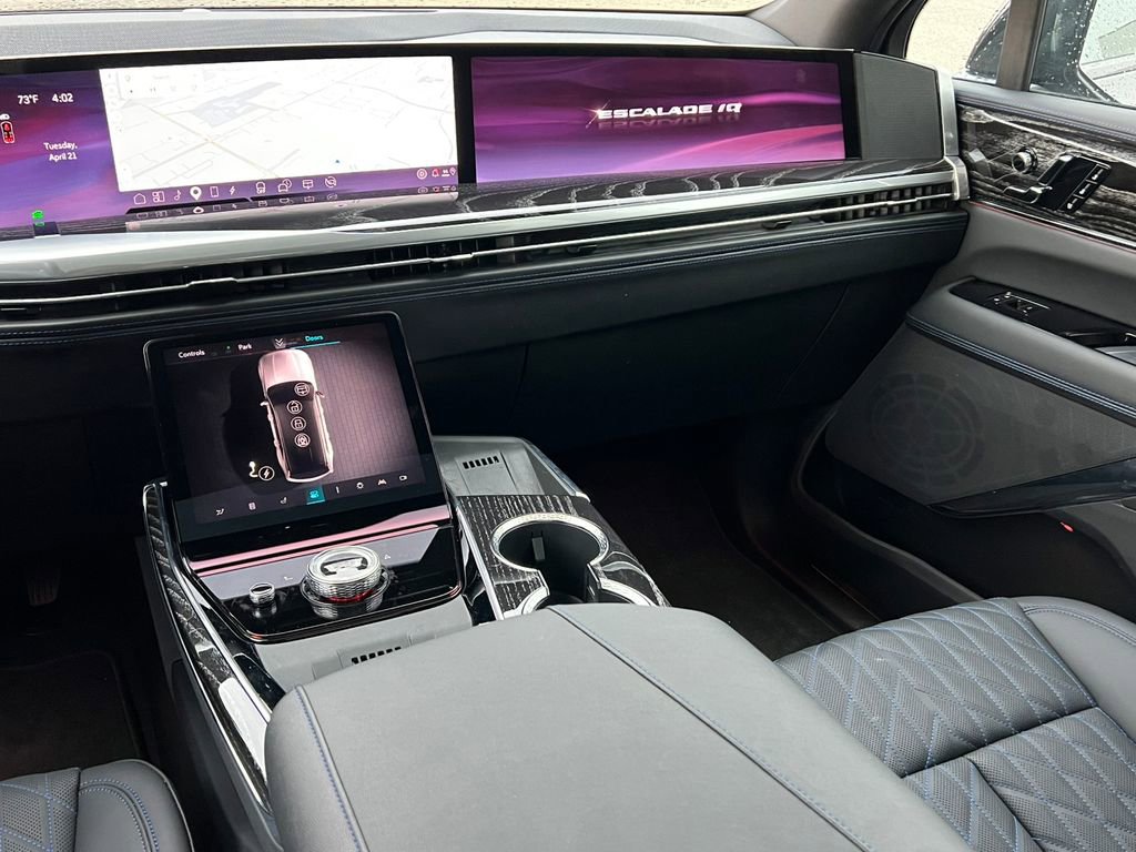2025 Cadillac Escalade IQ Sport 1 - Photo 32
