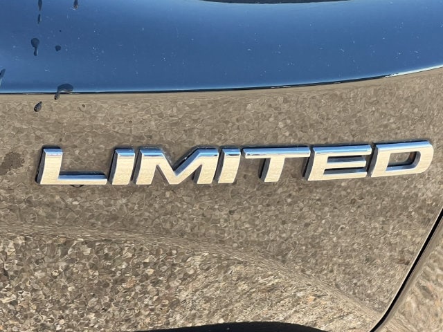 Used 2020 Jeep Renegade Limited with VIN ZACNJBD12LPL56415 for sale in Marshall, MI
