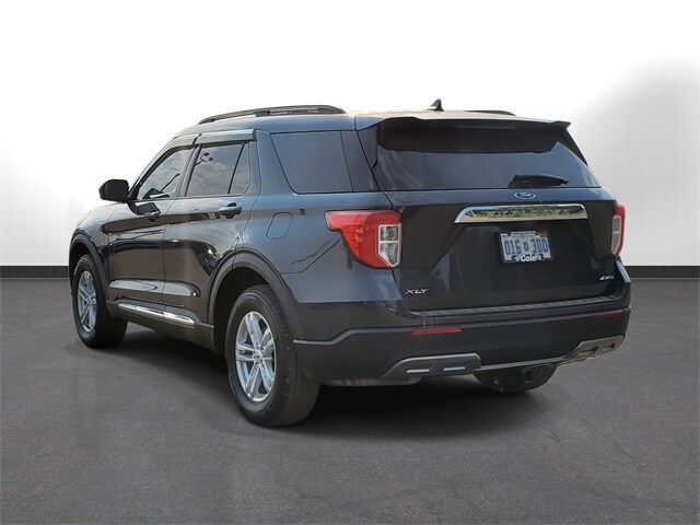 2022 Ford Explorer XLT photo 2