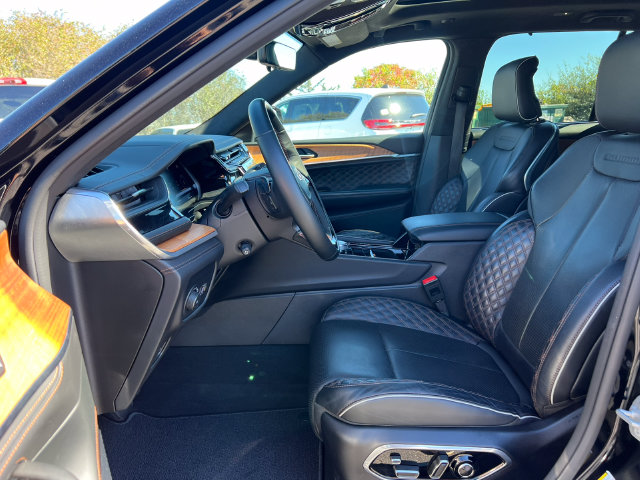 Used 2023 Jeep Grand Cherokee Summit Reserve SUV