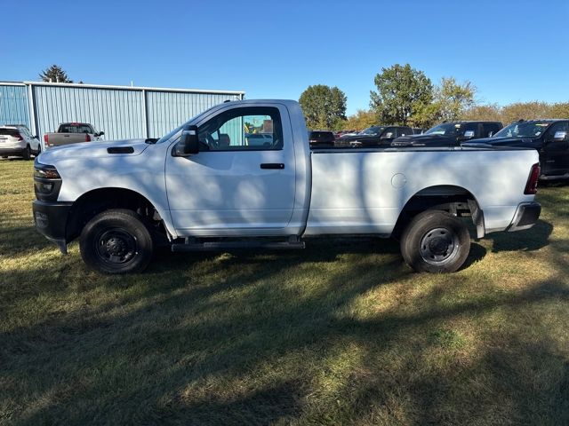 2025 Ram 2500 Tradesman photo 2