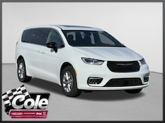 2026 Chrysler Pacifica LIMITED AWD Passenger Van