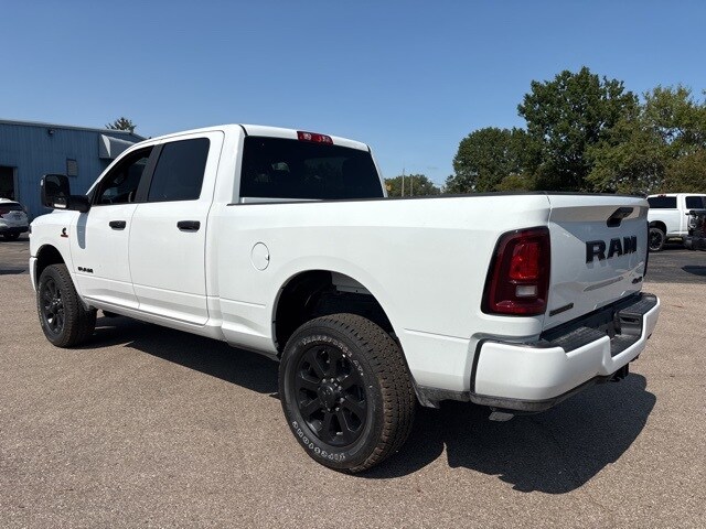 2025 Ram 2500 Big Horn photo 3