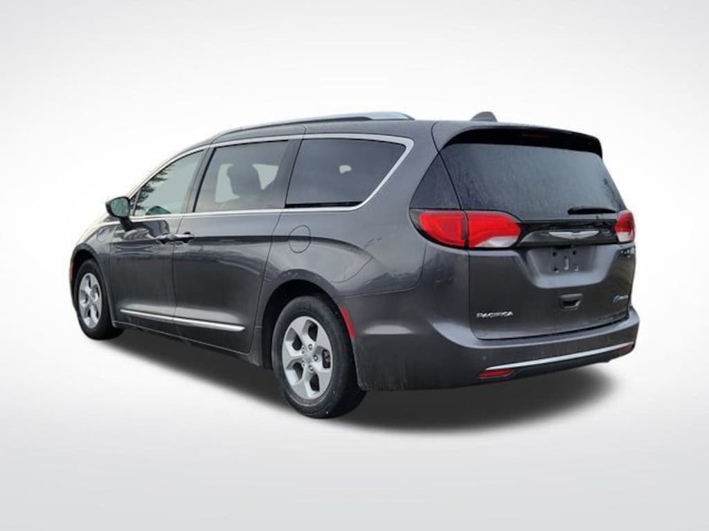 Used 2018 Chrysler Pacifica Hybrid Touring L Minivan/Van