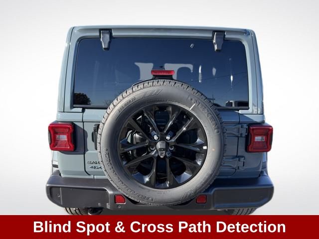 2025 Jeep Wrangler Sahara 4xe photo 4