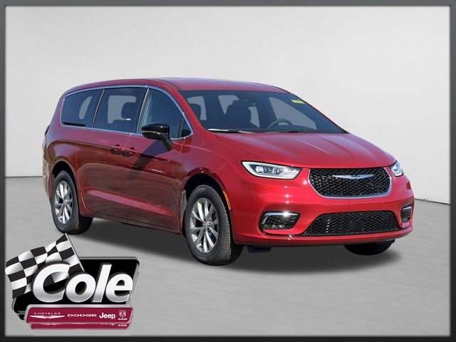 2026 Chrysler Pacifica Select AWD's photo