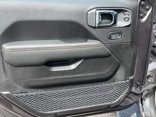 2025 Jeep Wrangler 4-Door Sahara - Photo 15