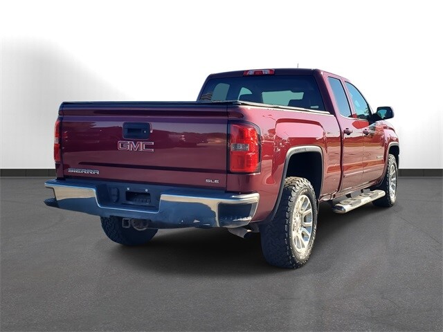 2017 Gmc Sierra 1500 SLE photo 2