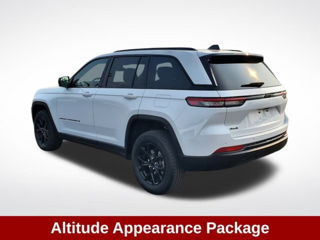 Used 2024 Jeep Grand Cherokee Altitude X SUV